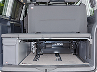 All Second Skin seat covers for the 2-seater bench of the VW T6.1 California have a big storage bag with zipper in the backrest which adapts perfectly to the gap in the backrest.