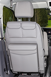 UTILITY con MULTIBOX Maxi para los asientos de cabina VW T6.1/T6/T5 California Beach / Multivan, diseño VW T6.1 "Cuero Palladium"