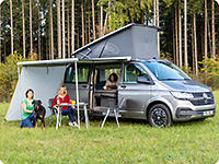 Se puede acoplar la paredes lateral para el toldo a la derecha o a la izquierda del toldo.