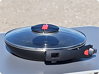 Pfannenset „Click & Cook“ Ø 28 cm mit Deckel: Pfannengriff anklappbar.